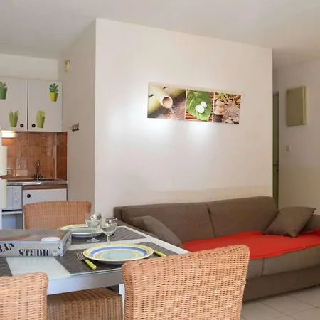 Cosy, 2 Pieces, Proche Et Parking Securise - Fr-1-229d-150 Apartment