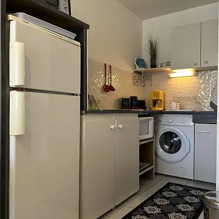 Apartment Cosy, 2 Pieces, Proche Et Parking Securise - Fr-1-229d-150