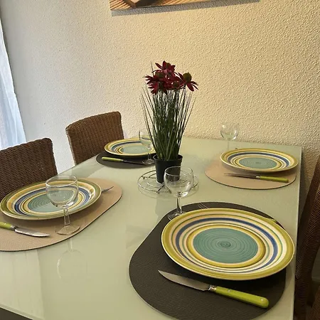 Cosy, 2 Pieces, Proche Et Parking Securise - Fr-1-229d-150 Apartment